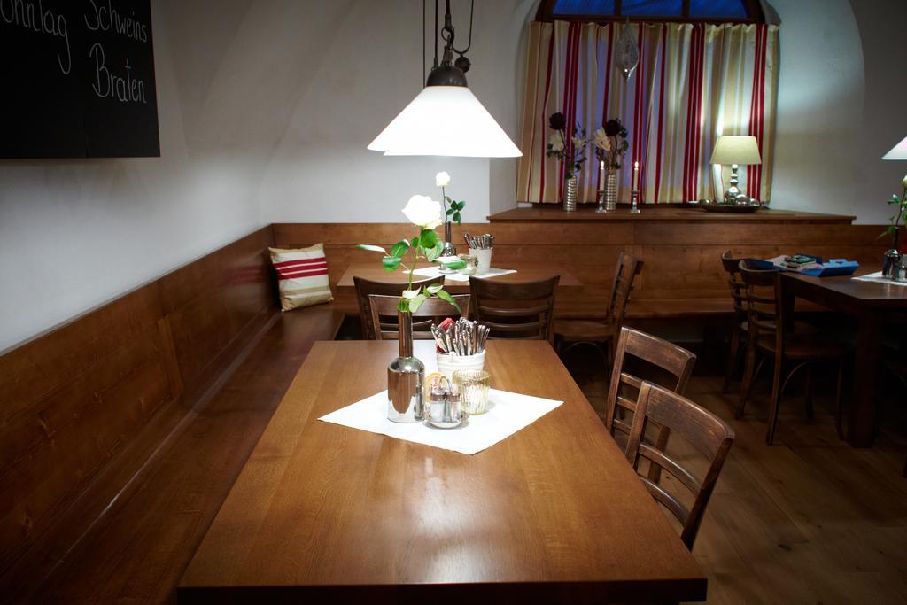 Rathauskeller Melk Hotel Kültér fotó