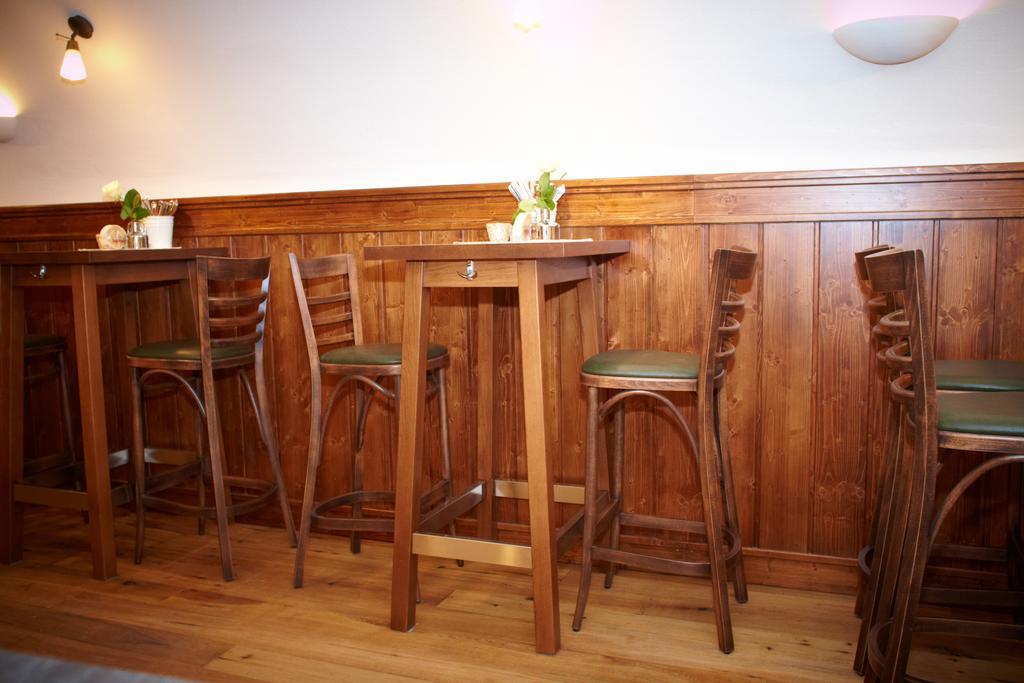 Rathauskeller Melk Hotel Kültér fotó