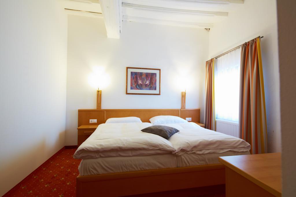 Rathauskeller Melk Hotel Szoba fotó