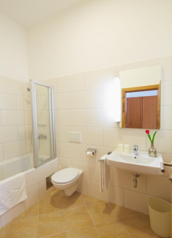 Rathauskeller Melk Hotel Kültér fotó