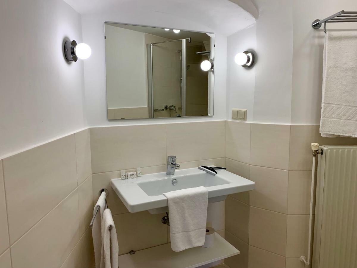 Rathauskeller Melk Hotel Kültér fotó